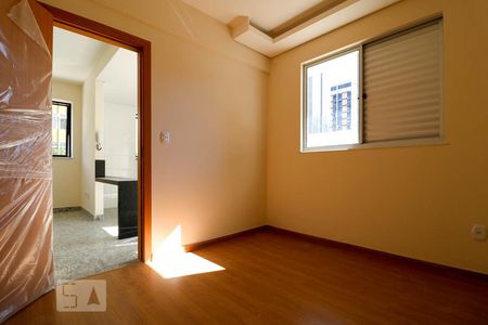 Quarto  de kitnet/studio para alugar com 1 quarto, 36m² em Funcionários, Belo Horizonte