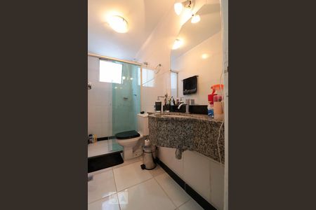 Apartamento à venda com 69m², 1 quarto e 1 vagaBanheiro 