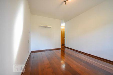 Apartamento à venda com 378m², 5 quartos e 4 vagas Apartamento à venda com 378m², 5 quartos e 4 vagasQuarto 3 - Suíte