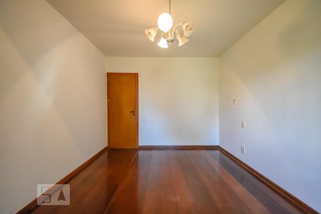 Apartamento à venda com 378m², 5 quartos e 4 vagas Apartamento à venda com 378m², 5 quartos e 4 vagasQuarto 1