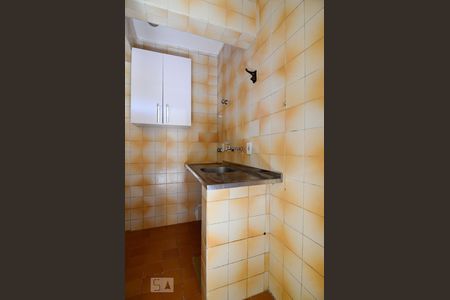Cozinha de kitnet/studio para alugar com 1 quarto, 21m² em Vila Itapura, Campinas