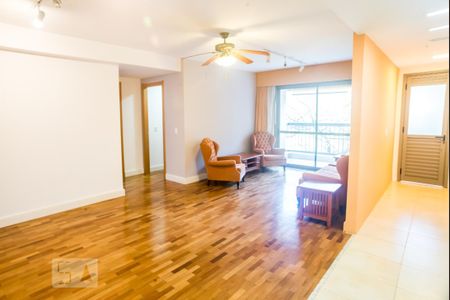 Apartamento à venda com 86m², 2 quartos e 1 vaga Apartamento à venda com 86m², 2 quartos e 1 vagaSala
