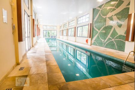 Apartamento à venda com 86m², 2 quartos e 1 vaga Apartamento à venda com 86m², 2 quartos e 1 vagaÁrea comum - Piscina