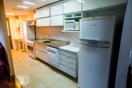 Apartamento à venda com 86m², 2 quartos e 1 vaga Apartamento à venda com 86m², 2 quartos e 1 vagaCozinha