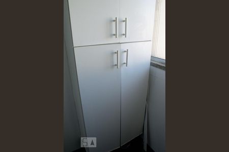 Apartamento à venda com 80m², 3 quartos e 1 vagaÁREA SERVIÇO