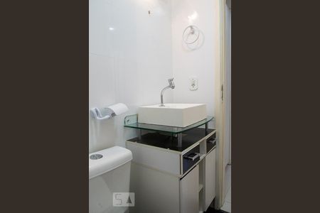 Apartamento à venda com 80m², 3 quartos e 1 vagaBANHEIRO 2