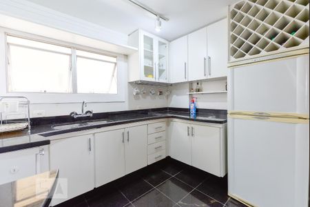 Cozinha de apartamento para alugar com 2 quartos, 70m² em Pinheiros, São Paulo