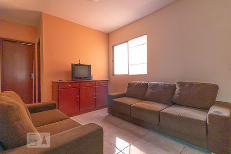 Sala de apartamento para alugar com 3 quartos, 72m² em Sagrada Família, Belo Horizonte