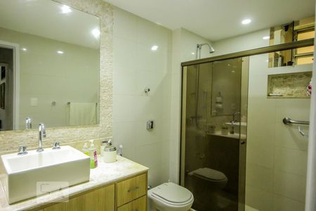 Banheiro de apartamento para alugar com 2 quartos, 87m² em Copacabana, Rio de Janeiro