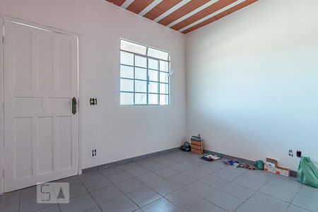 Sala de casa para alugar com 2 quartos, 65m² em Nova Vista, Belo Horizonte