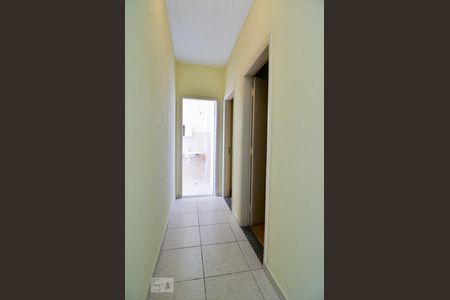 Corredor de apartamento à venda com 3 quartos, 100m² em Centro, Campinas