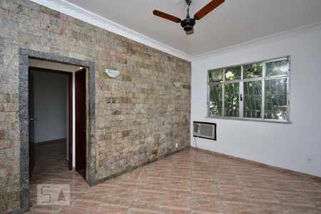 Sala de apartamento à venda com 2 quartos, 80m² em Icaraí, Niterói