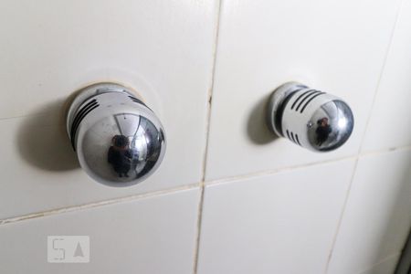 Apartamento à venda com 170m², 3 quartos e 2 vagas Apartamento à venda com 170m², 3 quartos e 2 vagasBanheiro da Suíte