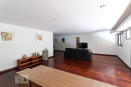 Apartamento à venda com 170m², 3 quartos e 2 vagas Apartamento à venda com 170m², 3 quartos e 2 vagasSala