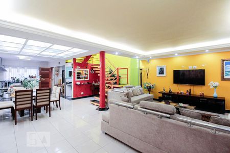 Casa à venda com 400m², 4 quartos e 4 vagasSala 