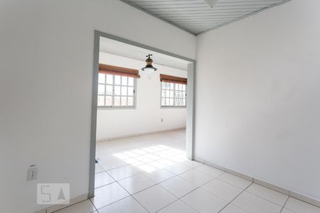 Sala 1 de casa para alugar com 3 quartos, 150m² em Cristal, Porto Alegre