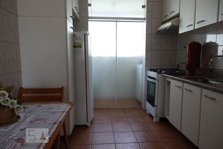 Cozinha de apartamento para alugar com 2 quartos, 51m² em Jardim Guanabara, Jundiaí
