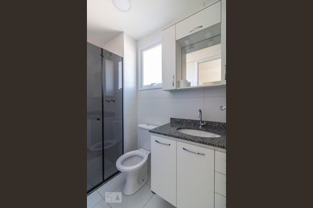 Banheiro do Quarto 2 de apartamento para alugar com 3 quartos, 65m² em Santa Maria, São Caetano do Sul