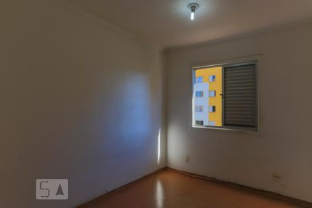 Quarto 1 de apartamento para alugar com 2 quartos, 54m² em Jardim Patente Novo, São Paulo