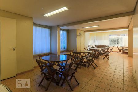 Apartamento para alugar com 54m², 2 quartos e 2 vagas Apartamento para alugar com 54m², 2 quartos e 2 vagasÁrea comum - Salão de festas