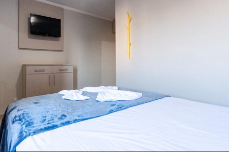 Quarto Suíte de apartamento para alugar com 1 quarto, 50m² em Cambuí, Campinas