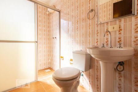 Banheiro de apartamento à venda com 1 quarto, 50m² em Centro, Curitiba