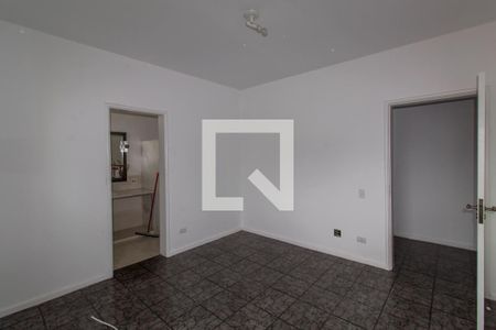 Casa à venda com 560m², 5 quartos e 4 vagasQuarto 4 - Suíte