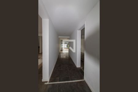 Casa à venda com 560m², 5 quartos e 4 vagasEntrada