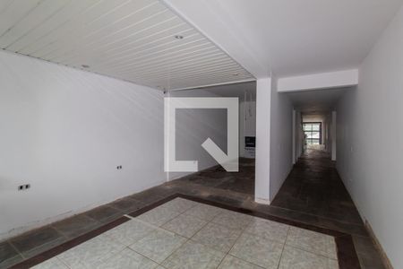 Casa à venda com 560m², 5 quartos e 4 vagasEntrada