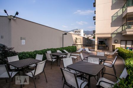 Área piscina de apartamento para alugar com 2 quartos, 72m² em Grajaú, Rio de Janeiro