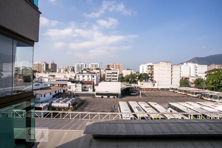 Vista suíte de apartamento para alugar com 2 quartos, 72m² em Grajaú, Rio de Janeiro