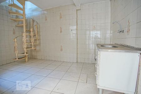 Cozinha de casa para alugar com 1 quarto, 30m² em Vila Gustavo, São Paulo