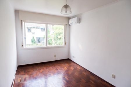 Quarto 2 de apartamento para alugar com 2 quartos, 64m² em São João, Porto Alegre