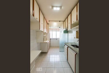 Cozinha de apartamento para alugar com 3 quartos, 70m² em Chácara da Barra, Campinas