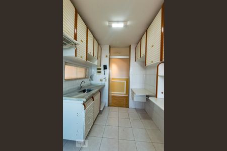 Cozinha de apartamento para alugar com 3 quartos, 70m² em Chácara da Barra, Campinas