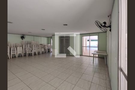 Apartamento à venda com 65m², 2 quartos e 1 vaga Apartamento à venda com 65m², 2 quartos e 1 vagaÁrea comum - Salão de festas
