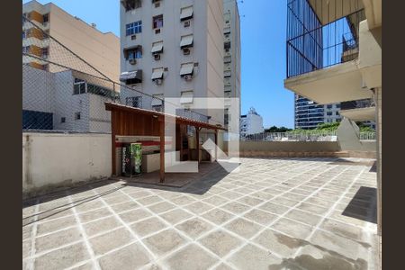 Apartamento à venda com 65m², 2 quartos e 1 vaga Apartamento à venda com 65m², 2 quartos e 1 vagaÁrea comum - Churrasqueira