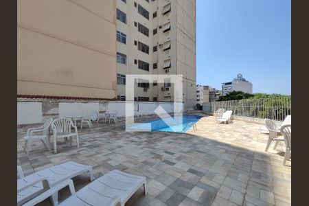 Apartamento à venda com 65m², 2 quartos e 1 vaga Apartamento à venda com 65m², 2 quartos e 1 vagaÁrea comum - Piscina