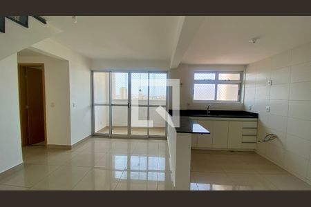Sala 1 de apartamento à venda com 2 quartos, 120m² em Carlos Prates, Belo Horizonte