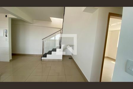 Sala 1 de apartamento à venda com 2 quartos, 120m² em Carlos Prates, Belo Horizonte