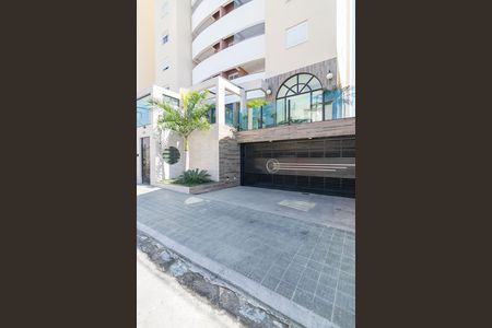 Apartamento para alugar com 67m², 2 quartos e 2 vagasFachada