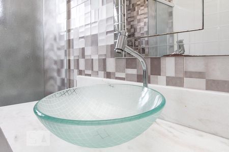 Casa à venda com 220m², 3 quartos e 2 vagasdetalhe banheiro suite