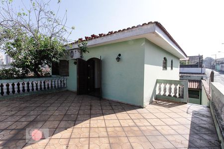 Casa à venda com 220m², 3 quartos e 2 vagasTerraço