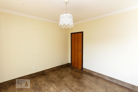 Casa à venda com 220m², 3 quartos e 2 vagasQuarto 01