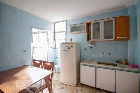 Apartamento à venda com 90m², 2 quartos e 1 vagaCozinha