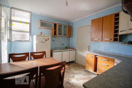 Apartamento à venda com 90m², 2 quartos e 1 vagaCozinha