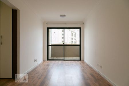 Sala de apartamento à venda com 3 quartos, 70m² em Vila Gumercindo, São Paulo