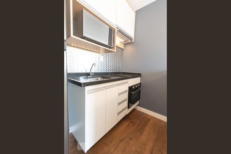 Studio Cozinha de kitnet/studio para alugar com 1 quarto, 38m² em Jardim das Acácias, São Paulo