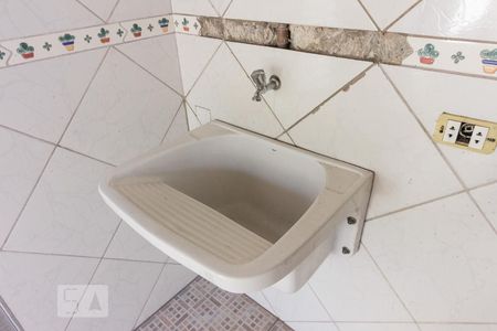 Casa à venda com 200m², 3 quartos e 2 vagasÁrea de Serviço