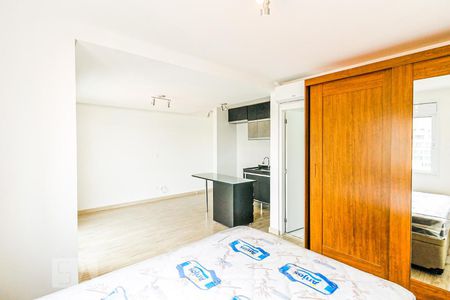 Studio para alugar com 32m², 1 quarto e 1 vaga Studio para alugar com 32m², 1 quarto e 1 vagaQuarto